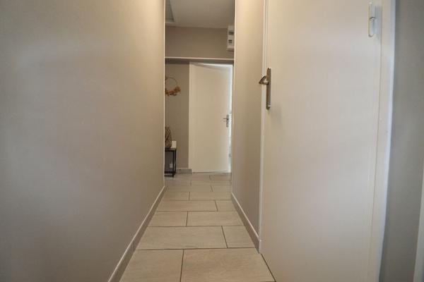 Coup de coeur à Nevers, Quartier Victor Hugo, 4 chambres, rénovée, jardin cosy, climatisation, 2h30 PARIS, commerces à pied