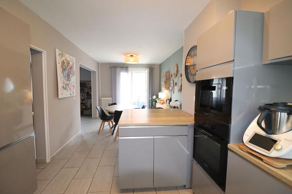 Coup de coeur à Nevers, Quartier Victor Hugo, 4 chambres, rénovée, jardin cosy, climatisation, 2h30 PARIS, commerces à pied