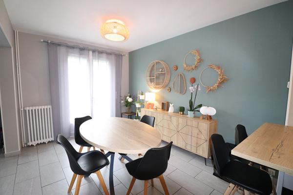 Coup de coeur à Nevers, Quartier Victor Hugo, 4 chambres, rénovée, jardin cosy, climatisation, 2h30 PARIS, commerces à pied
