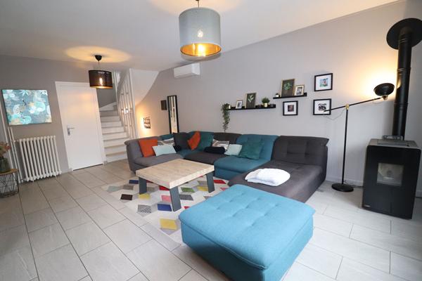 Coup de coeur à Nevers, Quartier Victor Hugo, 4 chambres, rénovée, jardin cosy, climatisation, 2h30 PARIS, commerces à pied
