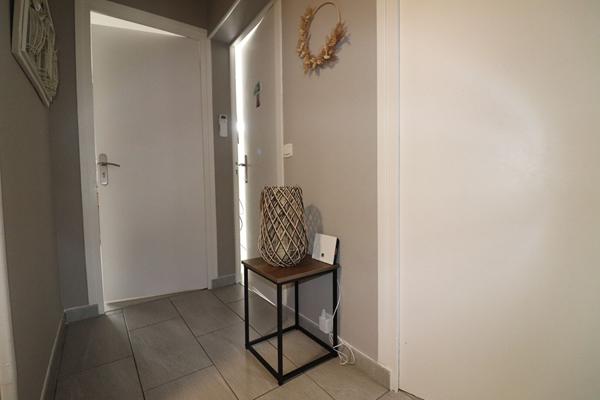 Coup de coeur à Nevers, Quartier Victor Hugo, 4 chambres, rénovée, jardin cosy, climatisation, 2h30 PARIS, commerces à pied