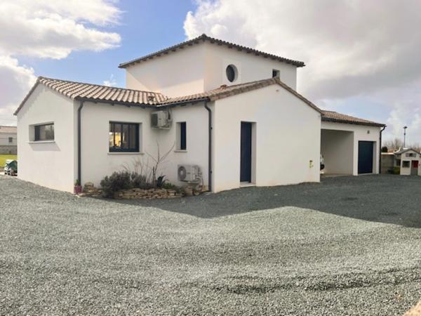 Maison 4 chambres, garage, jardin clos