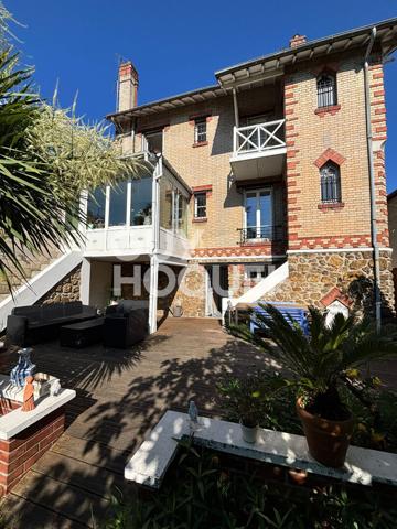 Maison d'exception à Livry-Gargan - Charme des Années 20 et Confort Moderne