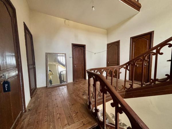 Maison à LE MESNIL-AMAND, 50450 - 9 pièces 250m²