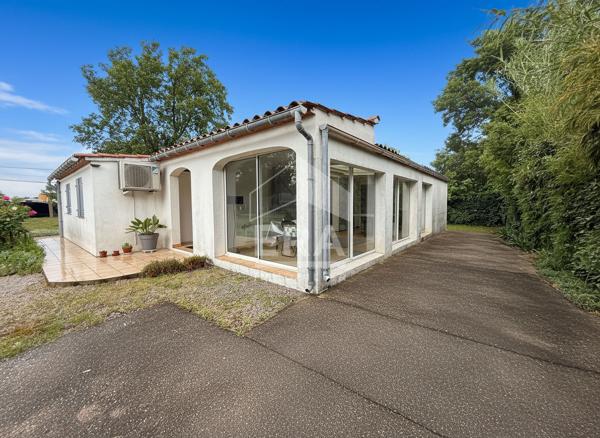 Maison 5 pièces de plain pied à vendre à Thuir