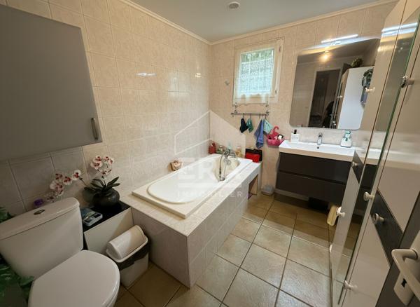 Maison 5 pièces de plain pied à vendre à Thuir