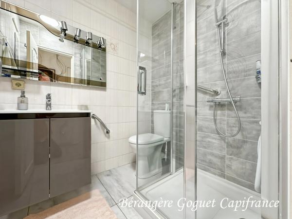 Maison à vendre 8 pièces SAINT SATURNIN (72)