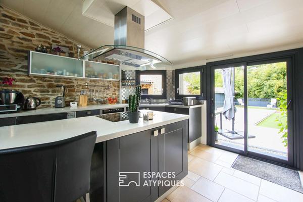 Maison ancienne rénovée avec piscine