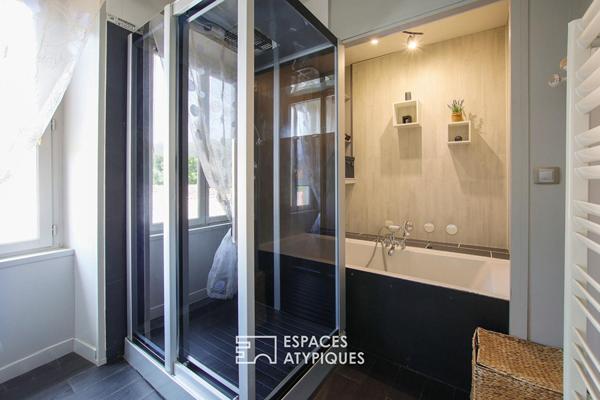 Maison ancienne rénovée avec piscine