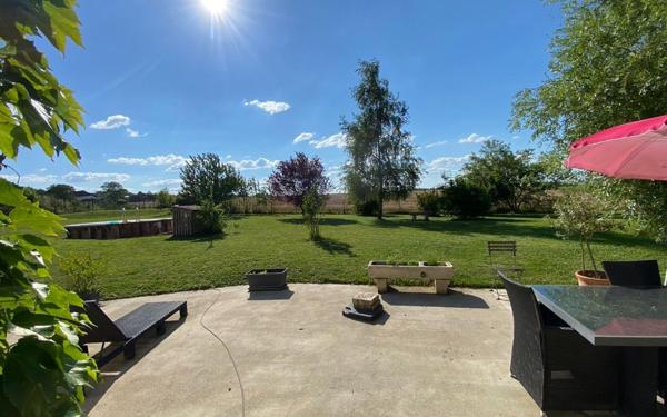 Maison à vendre    6 pièces • 272 m2 Charbuy