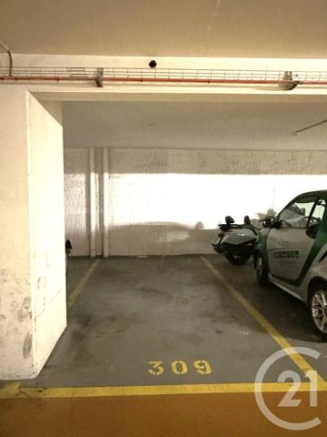 Parking à vendre  10 m 2   PARIS  - 75018
