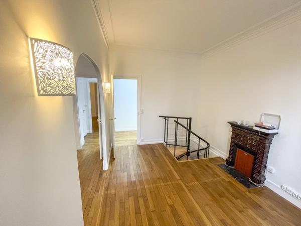 Issy-les-Moulineaux (92130) Appartement T3 en souplex