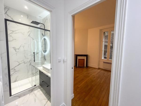 Issy-les-Moulineaux (92130) Appartement T3 en souplex
