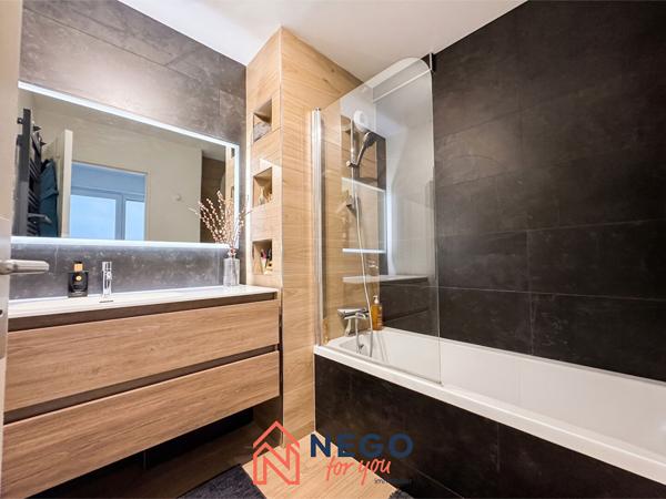 Appartement T3/T4 lumineux avec 2 loggias - Quartier La Madeleine ? Angers Angers