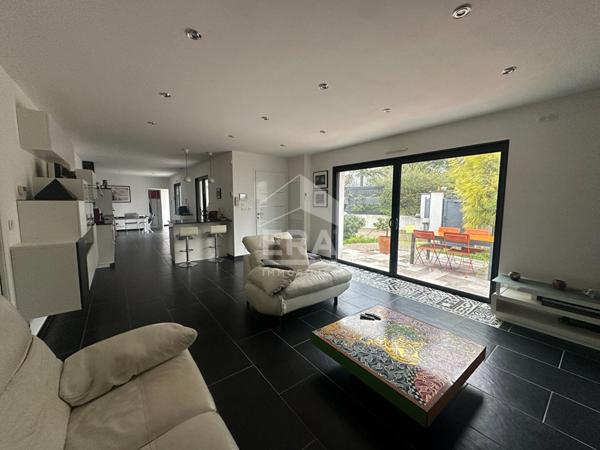 A  VENDRE 13011 MARSEILLE EOURES MAISON PLAIN PIED T4 DE 127M² SUR 487M² DE JARDIN GARAGE PISCINE