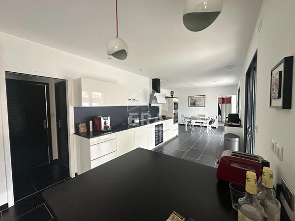 A  VENDRE 13011 MARSEILLE EOURES MAISON PLAIN PIED T4 DE 127M² SUR 487M² DE JARDIN GARAGE PISCINE