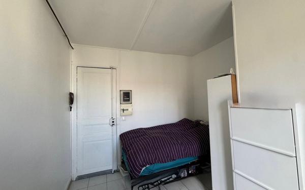 Appartement à vendre    1 pièce • 10 m2 Paris 17