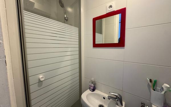 Appartement à vendre    1 pièce • 10 m2 Paris 17