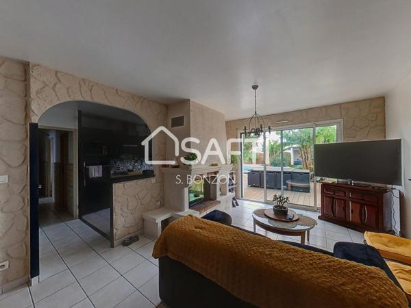 ESNANDES Maison plain pied 86m² Piscime. 3ch. 5mn centre ville.