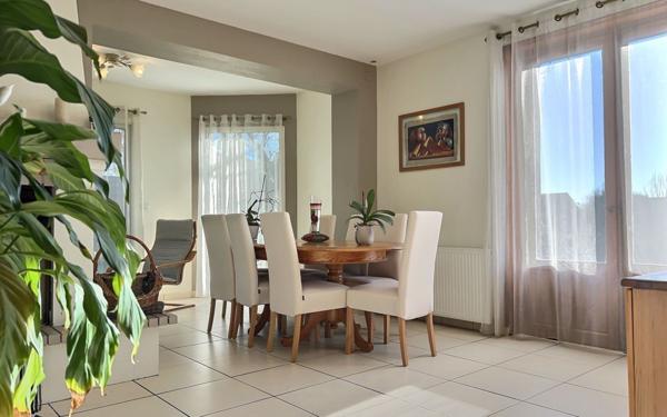 Maison à vendre    6 pièces •  Verrières-le-Buisson