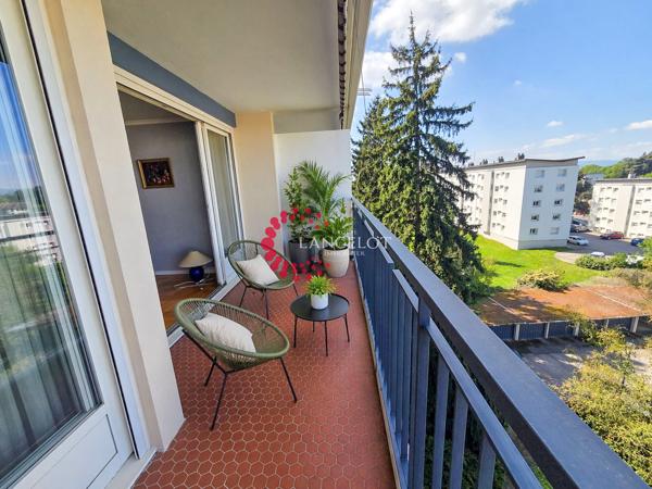 Appartement 6 P de 115 m² avec cave, garage et parking privatif