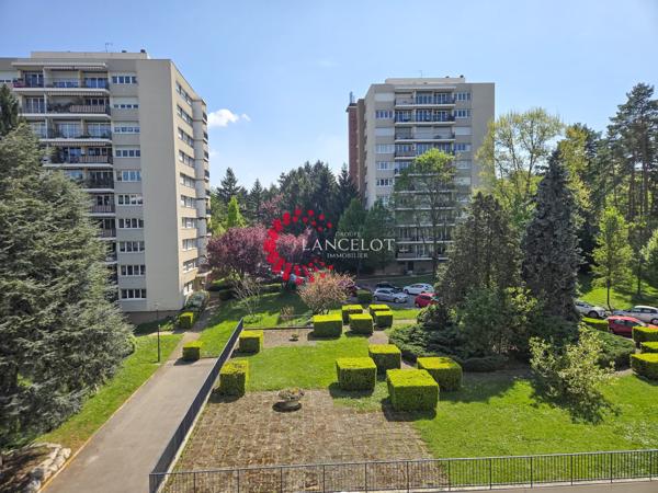 Appartement 6 P de 115 m² avec cave, garage et parking privatif