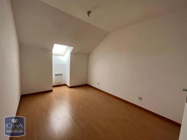 Appartement à louer 4 pièces 77.24m² Chauny (02300)