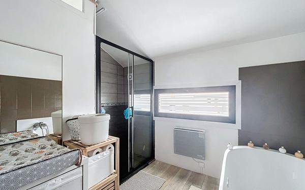 Maison à vendre    4 pièces •  Riom