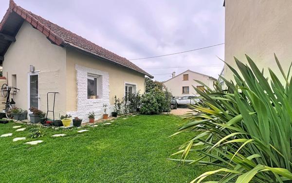 Maison à vendre    4 pièces •  Riom