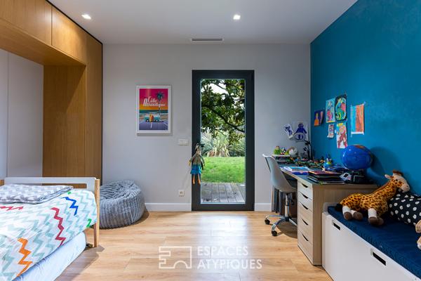 Villa plain-pied contemporaine avec piscine à Montélier