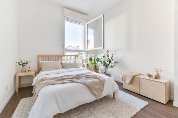 Appartement
         3 pièces
        - 63 m² Exclusivité 169 000 € *