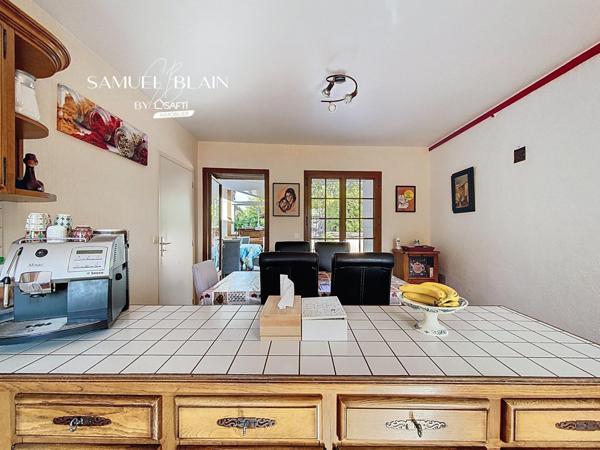 Charme de l'ancien, confort, calme, commerces.