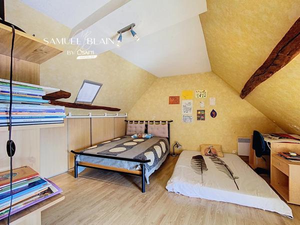 Charme de l'ancien, confort, calme, commerces.