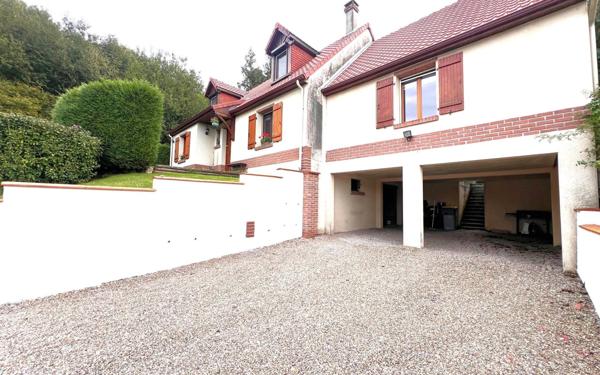 Maison à vendre    6 pièces • 143 m2 Canaples