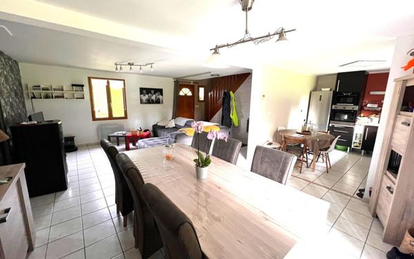 Maison à vendre    6 pièces • 143 m2 Canaples