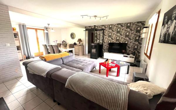 Maison à vendre    6 pièces • 143 m2 Canaples