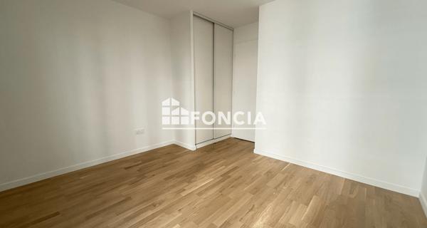 Location Appartement 2 pièces 44.12 m² - Clamart 92140