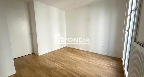 Location Appartement 2 pièces 44.12 m² - Clamart 92140