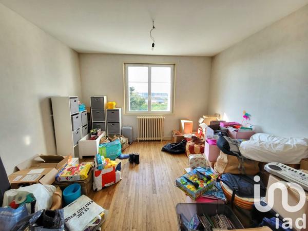 Maison 4 pièces de 66 m² à Châtellerault (86100)