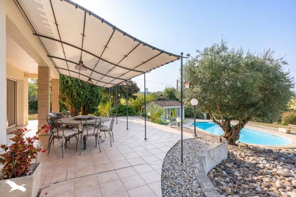 Maison à vendre |  Duras |  10 pièces | 162 m²