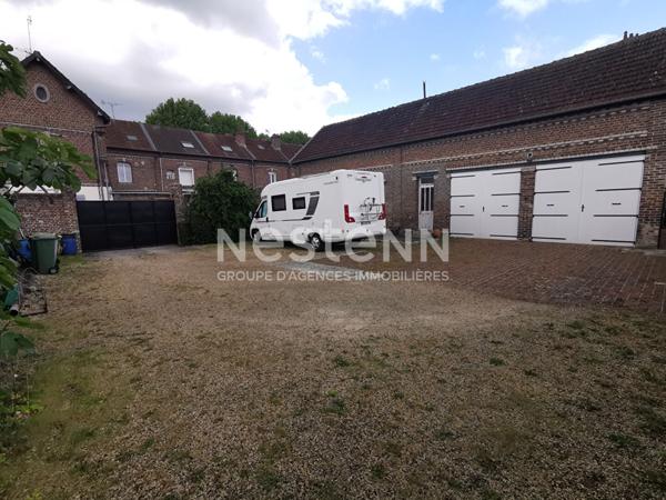 DEMEURE DE PRESTIGE - TERGNIER - 12 PIECES - 6 CHAMBRES - ENSEMBLE DE 350 m2 - TERRAIN 2492 M² - PROXIMITE GARE