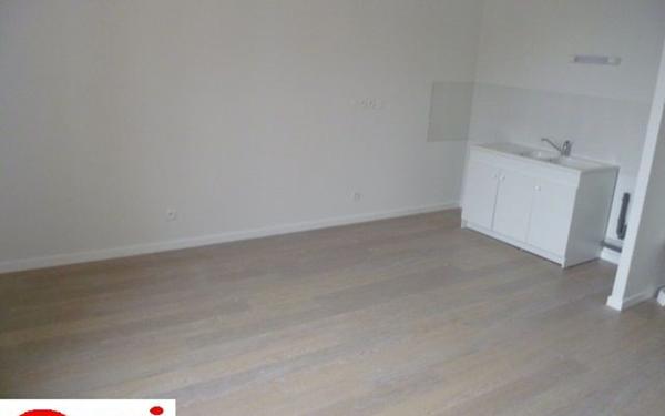 Appartement à louer    2 pièces •  Saint-Siméon-de-Bressieux