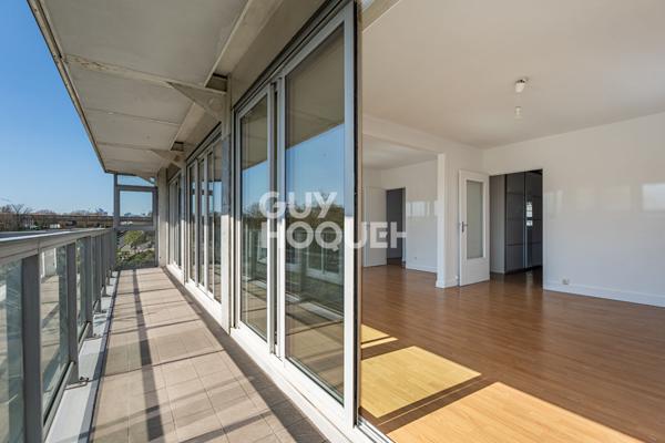 APPARTEMENT 5 PIECES AVEC BOX CAVE ET BALCON