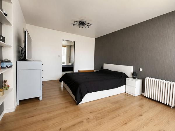 Maison Maison de 145 m2 en plein coeur de la barrière de Bègles 145 m²