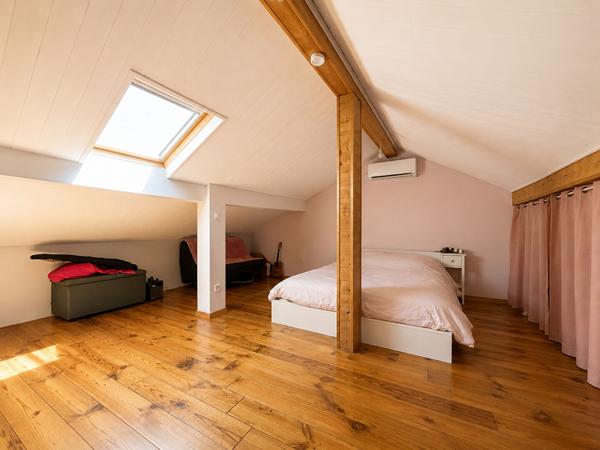 Maison Maison de 145 m2 en plein coeur de la barrière de Bègles 145 m²