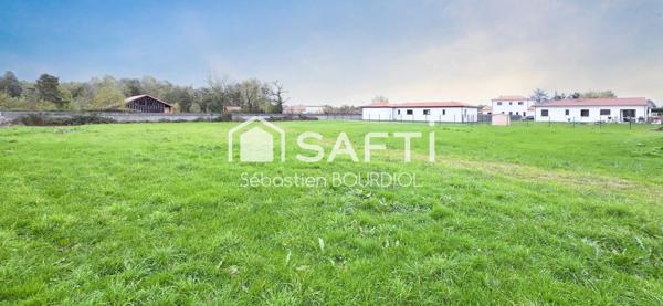 TERRAIN CONSTRUCTIBLE VIABILISE LIBRE DE CONSTRUCTEUR