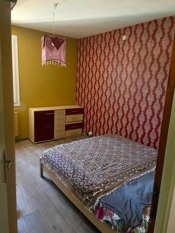 Faucon (84110) Propriété avec chambre d'hôte, gite et piscine dans environnement préservé sur 10 hectares environ.