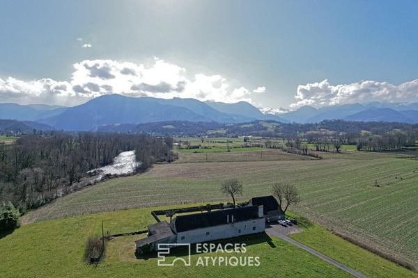 Charmante longère béarnaise avec vue imprenable sur les Pyrénées