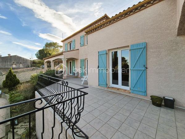 Maison traditionnelle de 235,42 m²