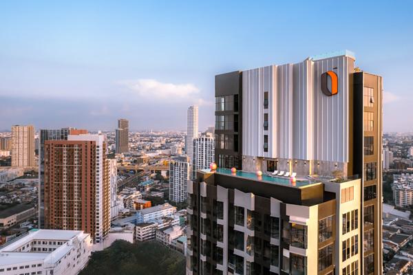 Knightsbridge Space Rama 4 Condominiums loft design à 180 m du MRT Khlong Toei